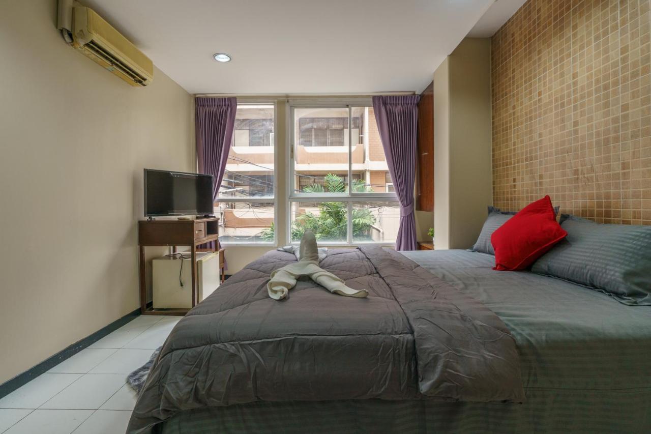 Cheqinn Bed Sukhumvit 4 Nana Plaza Bangkok Ngoại thất bức ảnh